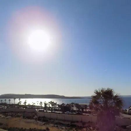 Sunshine Holiday 5 With Spectacular Seaviews